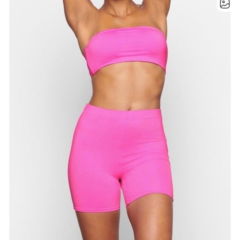 Skims Every Day Ladies Mid Waist Hot Pink Taffy Swim Gym Shorts Women’s, Size XS